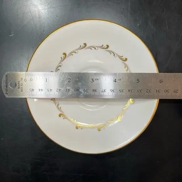 Royal Doulton Rondo H 4935 Bone China 5 Piece Place Setting Vintage Doulton & Co Dinnerware